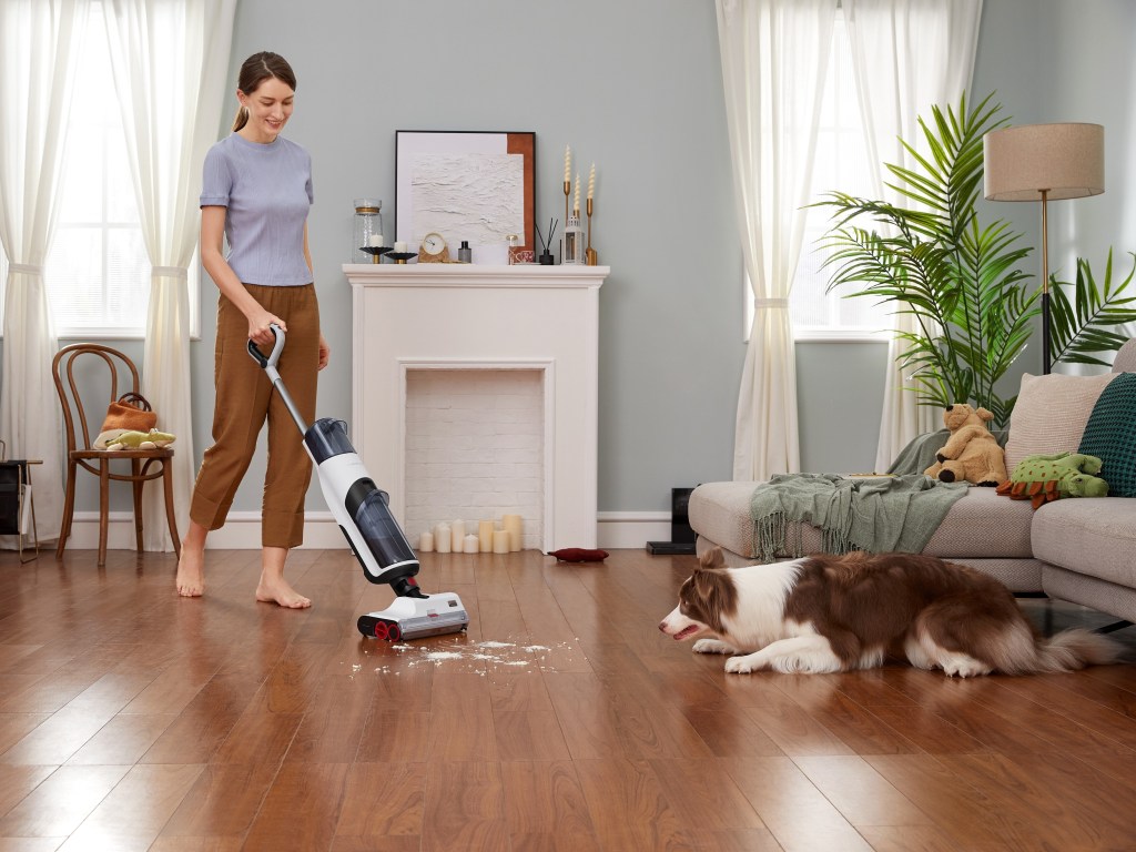Roborock Dyad cleaning up spills and pet messes all with one unit.